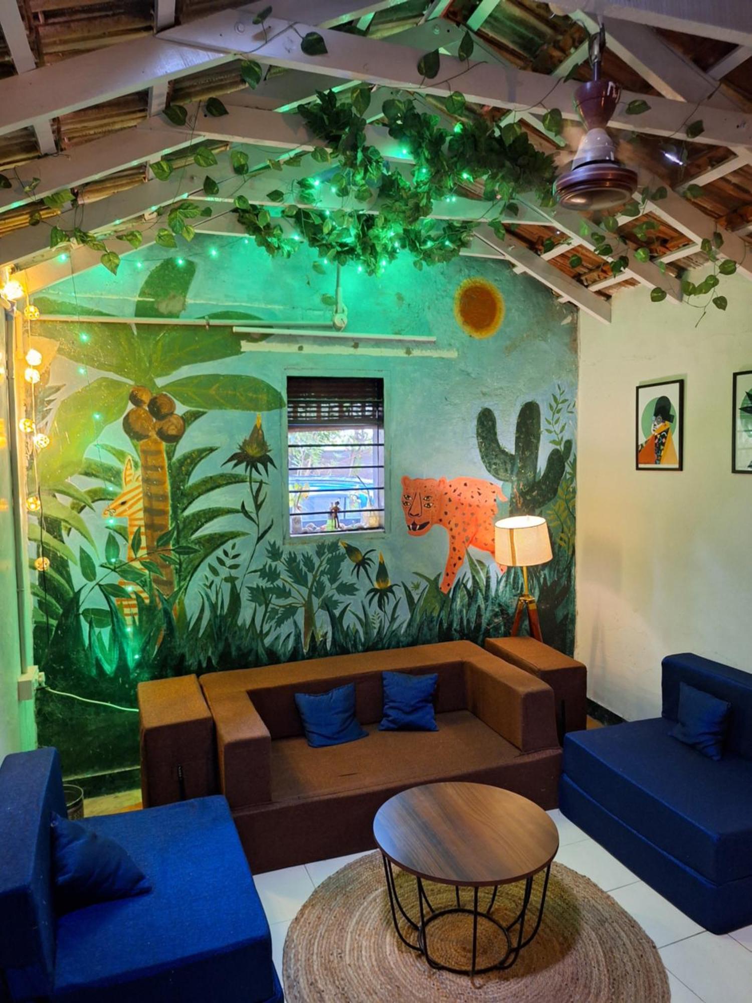 The Lazy Palm Shack Hotel Коимбаторе Екстериор снимка
