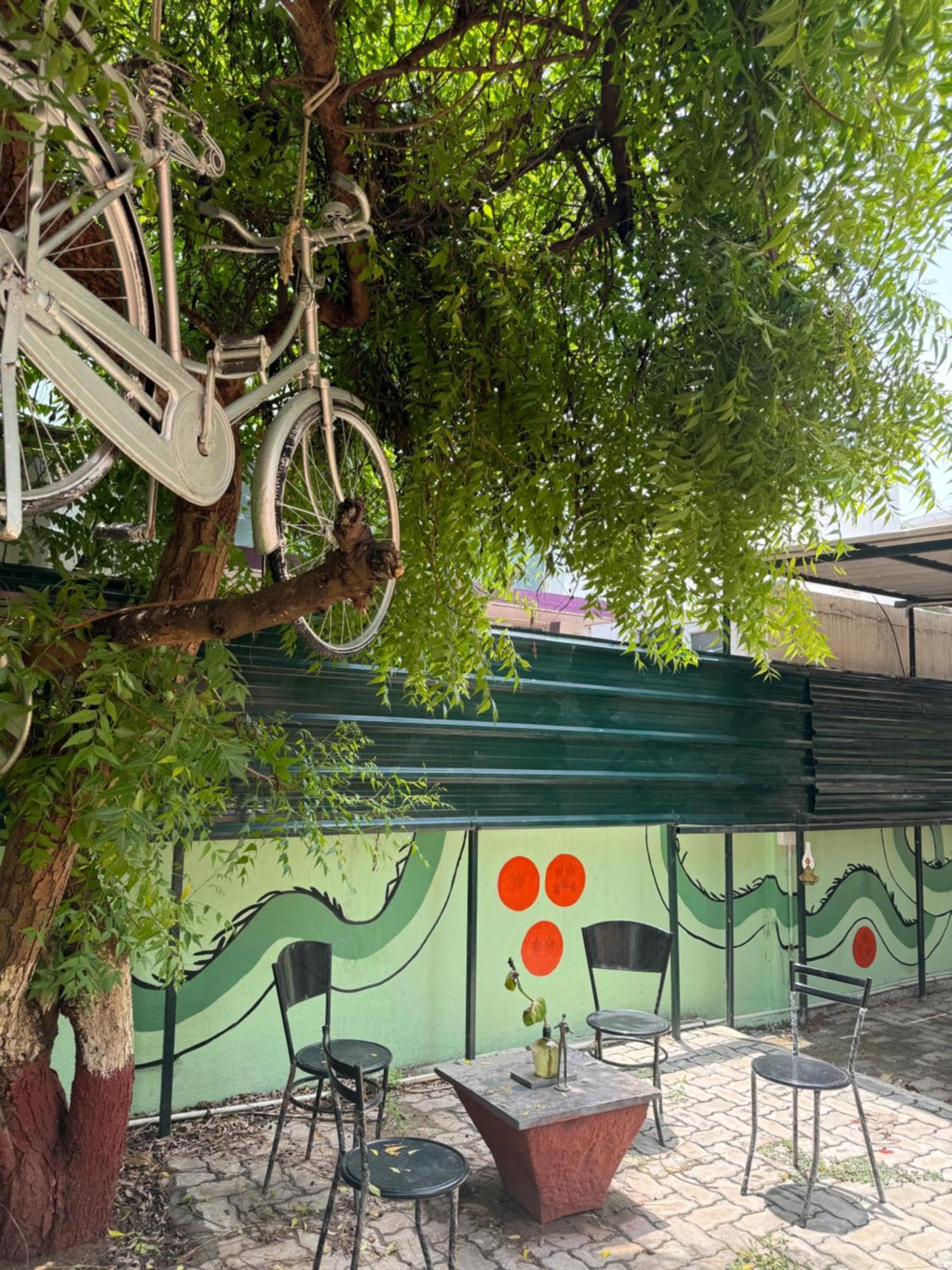 The Lazy Palm Shack Hotel Коимбаторе Екстериор снимка